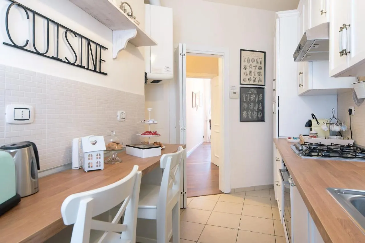 La Mansarda Segreta Mood Apartment 베로나 이탈리아