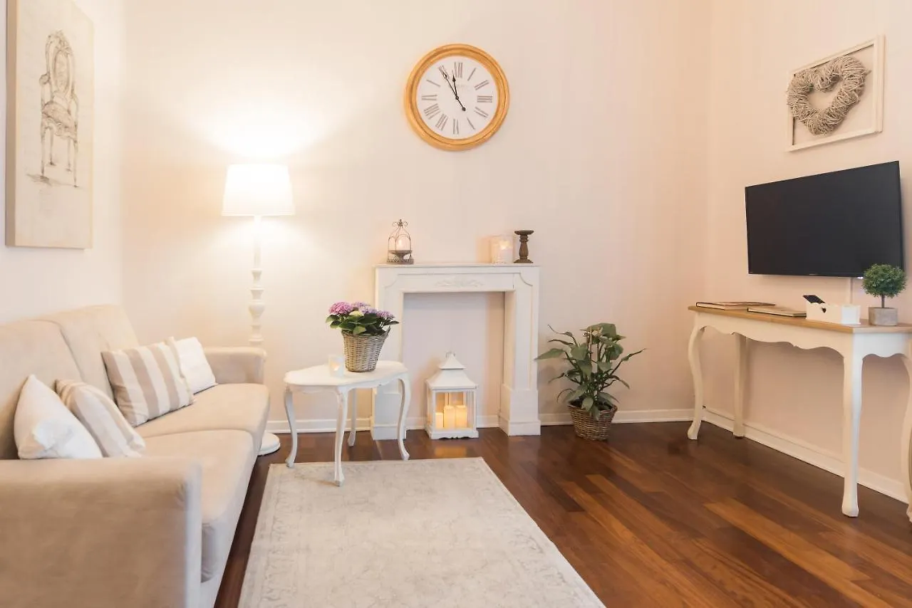 La Mansarda Segreta Mood Apartment 베로나